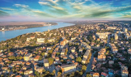 Уикенд по поречието на Дунав: Свищов и Русе – градове на „Първите неща“ - Фестивал на тортата 