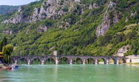 Екскурзия в СЪРБИЯ - В плен на планината Мокра Гора - екскурзия с автобус