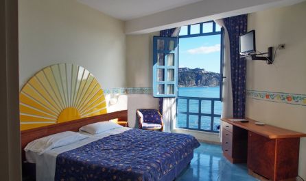 Почивка в  ИТАЛИЯ - СИЦИЛИЯ, хотел Sporting Baia 4* - със самолет и обслужване на български език! Гарантирани места!