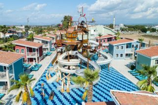 CRYSTAL CLUB WORLD OF COLOURS