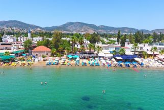 BLUE BAY BEACH