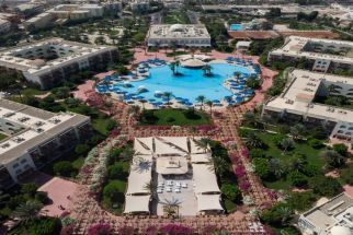 Desert Rose Resort Premium