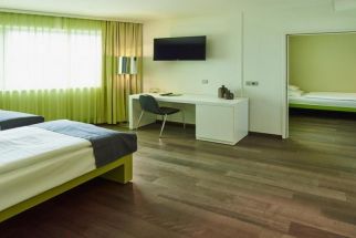 Roomz Vienna Superior или подобен