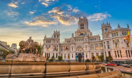 Перлите на Барселона, Бордо и Мадрид с полет от Варна