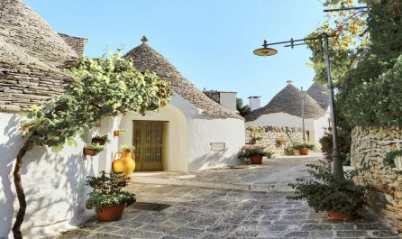 Перлите на Пулия и Кампания -  полет от Варна до Бари