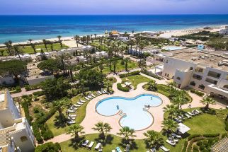 Delphino Beach Premium 4*