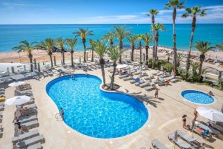 Caprici Beach Hotel & Spa