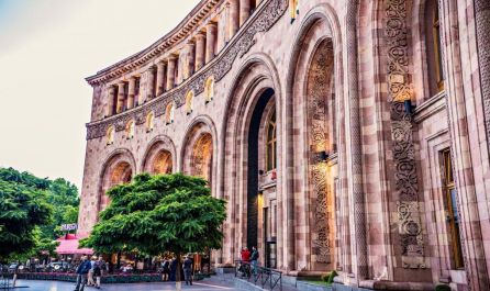 Грузия и Армения от Варна – Пътешествие из Кавказките съкровища  хотели 3*