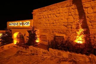 Antique House