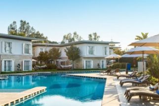 AZURE VILLAS BY CORNELIA