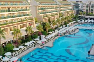 CRYSTAL WATERWORLD AQUA COLLECTION