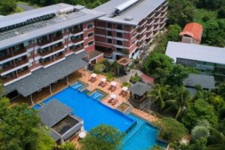 Peach Blossom Resort