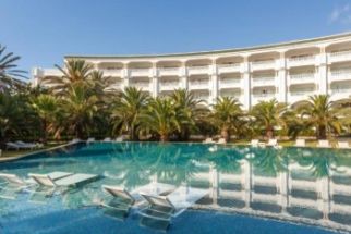 TUI Blue Oceana Suites