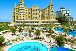 ROYAL HOLIDAY PALACE HOTEL