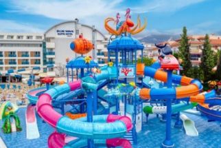 BLUE WAVE SUIT HOTEL