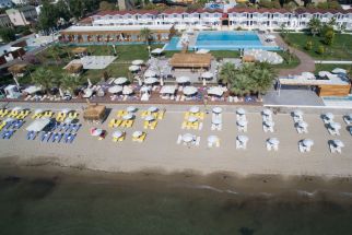RISUS AQUA BEACH RESORT HOTEL